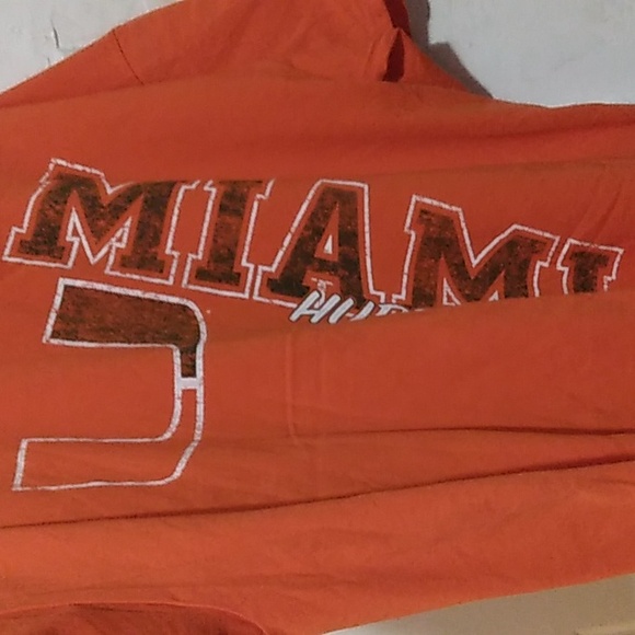 T-shirt - Picture 2 of 3